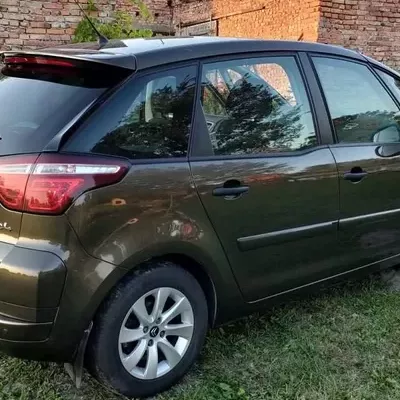 citroen-c4-picasso-08